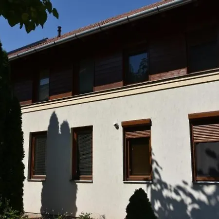 A-boutique Apartman * Gyula